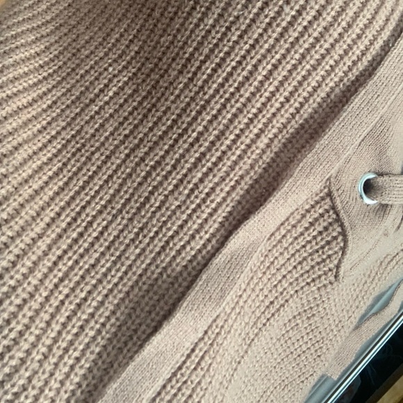 Sweater - Picture 3 of 5